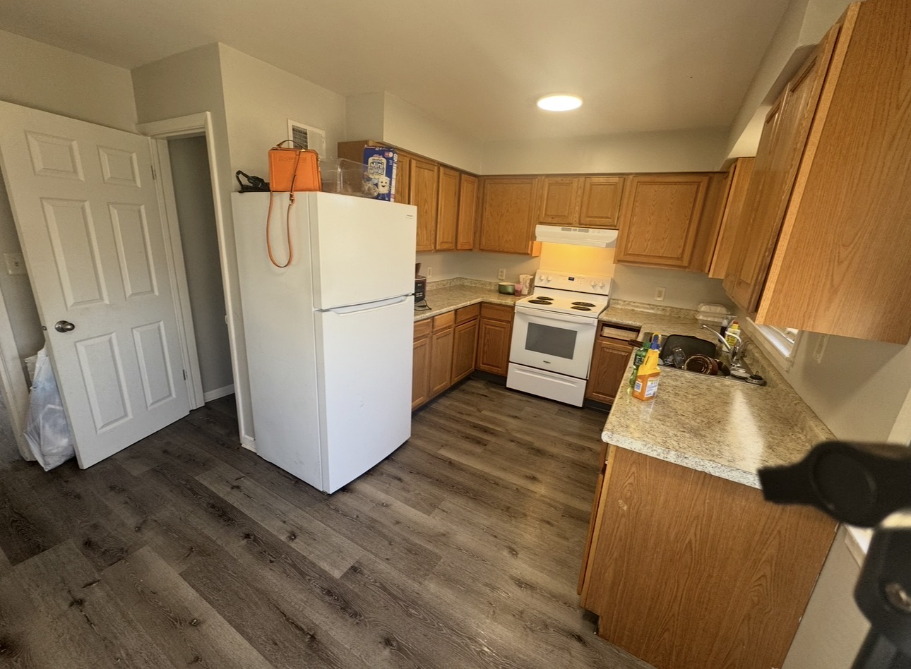Kitchen after cleaning - clean counters and floors